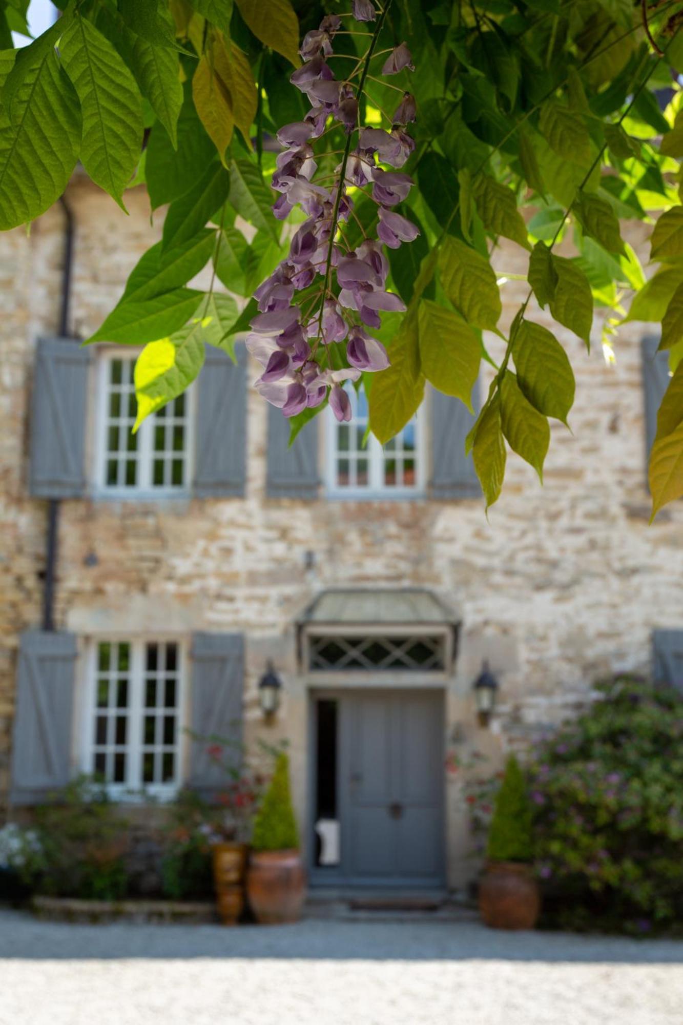 A L'Ombre Du Chateau Nans-sous-Sainte-Anne Buitenkant foto
