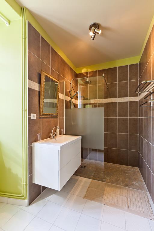 A L'Ombre Du Chateau Nans-sous-Sainte-Anne Kamer foto